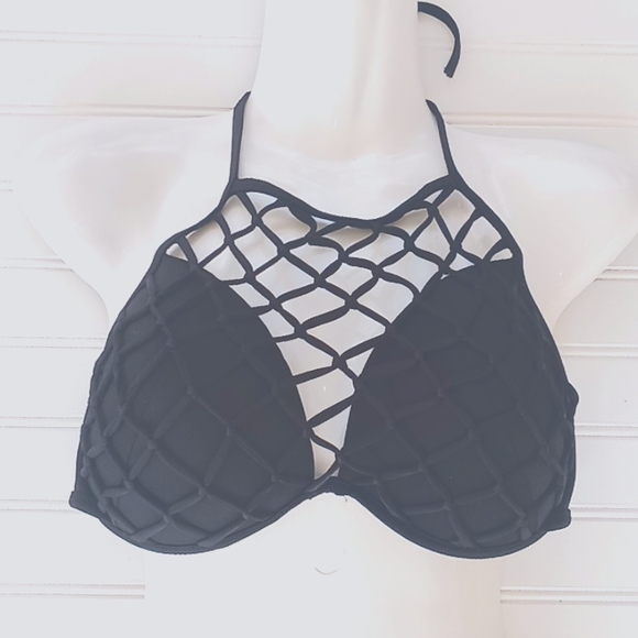 Shade & Shore Black Halter👙 Bikini Top - Picture 4 of 12